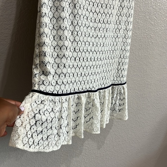 J. Taylor Navy Cream Striped Dress Sz 16 Lace Crochet Pleated Hem Nautical - Picture 8 of 12